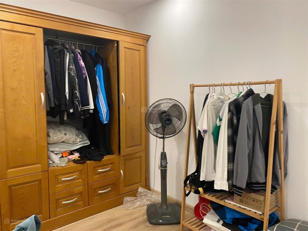 Chính chủ cho thuê căn hộ 3 ngủ, căn góc 138 m2 cc paragon duy tân, cầu giấy