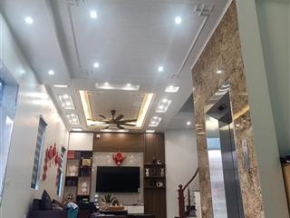 Chính chủ bán căn 5 tầng, thang máy, nội thất đẹp, xem là ưng, ô tô đỗ cửa
