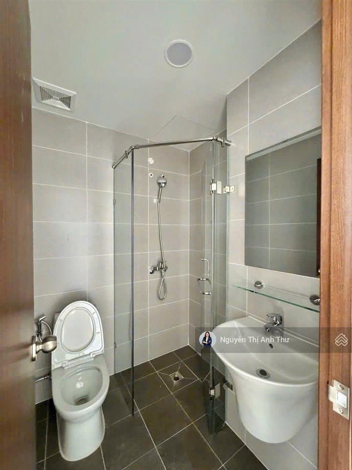 Đã bàn giao  cần bán 2pn view đẹp, giá tốt, có cam kết thuê 11tr/tháng trong 2 năm.  0903 010 ***