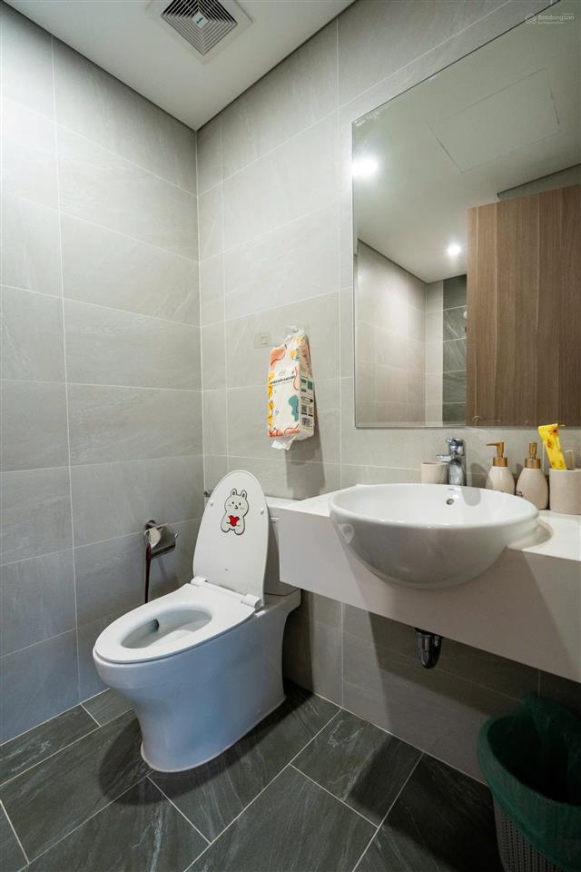 Bán gấp căn hộ chung cư 3pn 81m2 origami  sổ sẵn, full nội thất đẹp, giá 3,85 tỷ btp