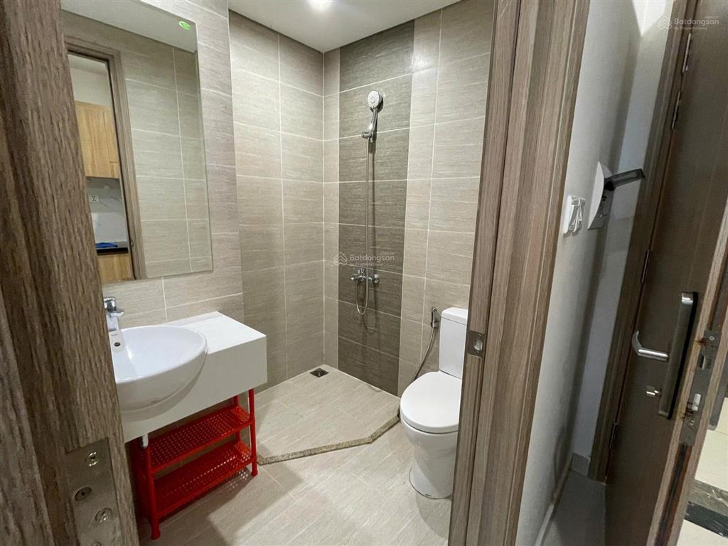 Bán gấp căn hộ chung cư vhgp studio 30m2 full nội thất, sẵn sổ, đang có hđt giá chỉ 1ty550