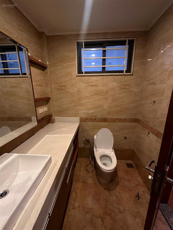 Cho thuê nhà biệt thự liền kề khu mỹ đình, dt 110m2 x 4 tầng, mt 7.5m, đầy đủ nội thất, giá 30tr/th