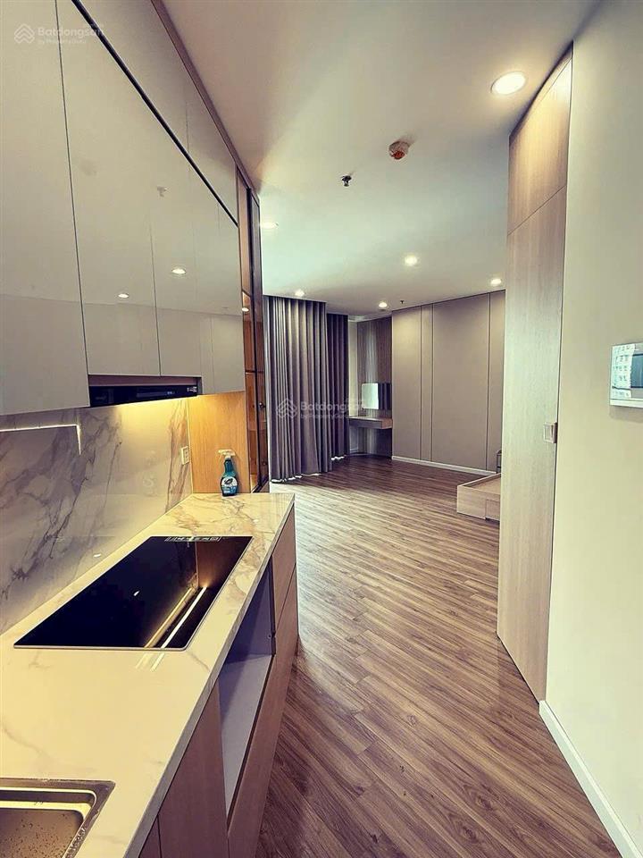 Bán studio trinity tower sổ đỏ vĩnh viễn 40m2 giá 2,8tỷ