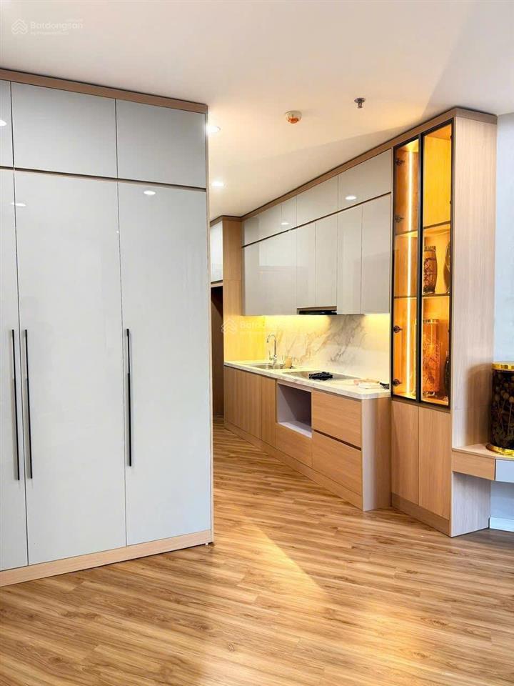 Bán studio trinity tower sổ đỏ vĩnh viễn 40m2 giá 2,8tỷ