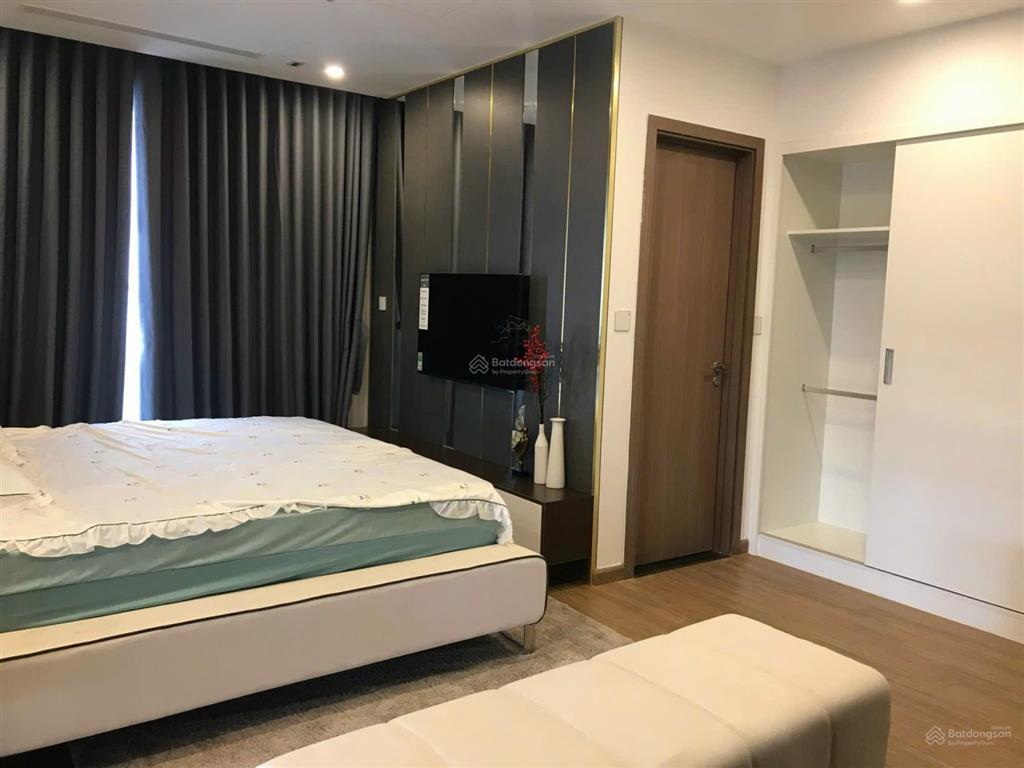 Bán cc 149m2, căn hộ 4pn3wc tại vinhomes skylake, 18,5 tỷ, view hồ điều hòa thoáng mát