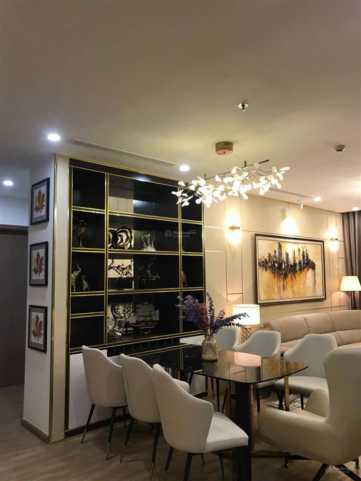 Bán cc 149m2, căn hộ 4pn3wc tại vinhomes skylake, 18,5 tỷ, view hồ điều hòa thoáng mát