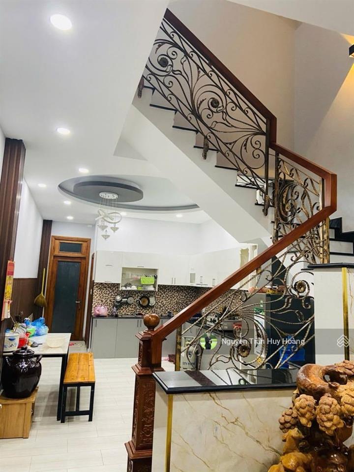 Mặt tiền gần aeon tân phú, ngang 4 x 26  giá 8 tỷ  kinh doanh cực tốt