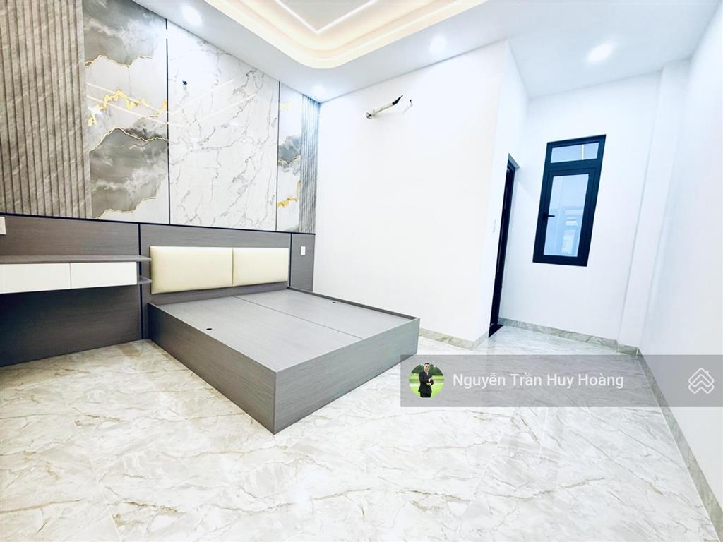 Mặt tiền kd đỉnh, ấp chiến lược  4x17m  vỉa hè rộng  kinh doanh ngày đêm  giá chỉ 10,999 tỷ