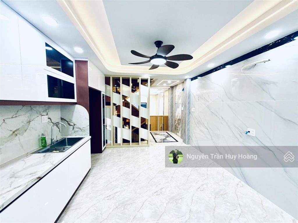 Mặt tiền kd đỉnh, ấp chiến lược  4x17m  vỉa hè rộng  kinh doanh ngày đêm  giá chỉ 10,999 tỷ