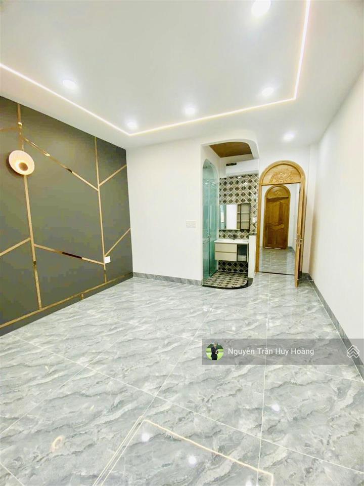 Mặt tiền khu vip tân phú  6 tầng kiên cố thang máy  4x22  giá 15.x tỷ