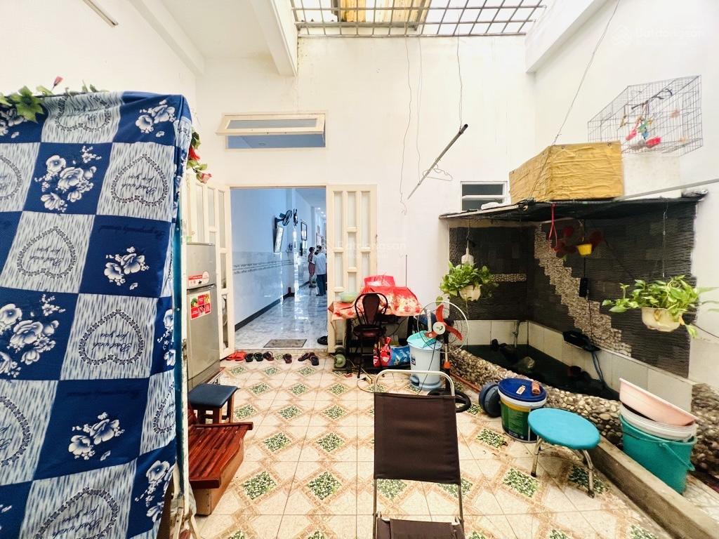 Mặt tiền kd  4.5x30m (135m)  kinh doanh sầm uất  hơn 11 tỷ  tân phú