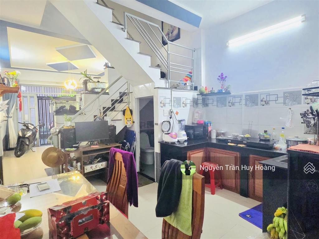 4 tầng  hẻm xem hơi  lê văn quới  bình tân  nhỉnh 4 tỷ