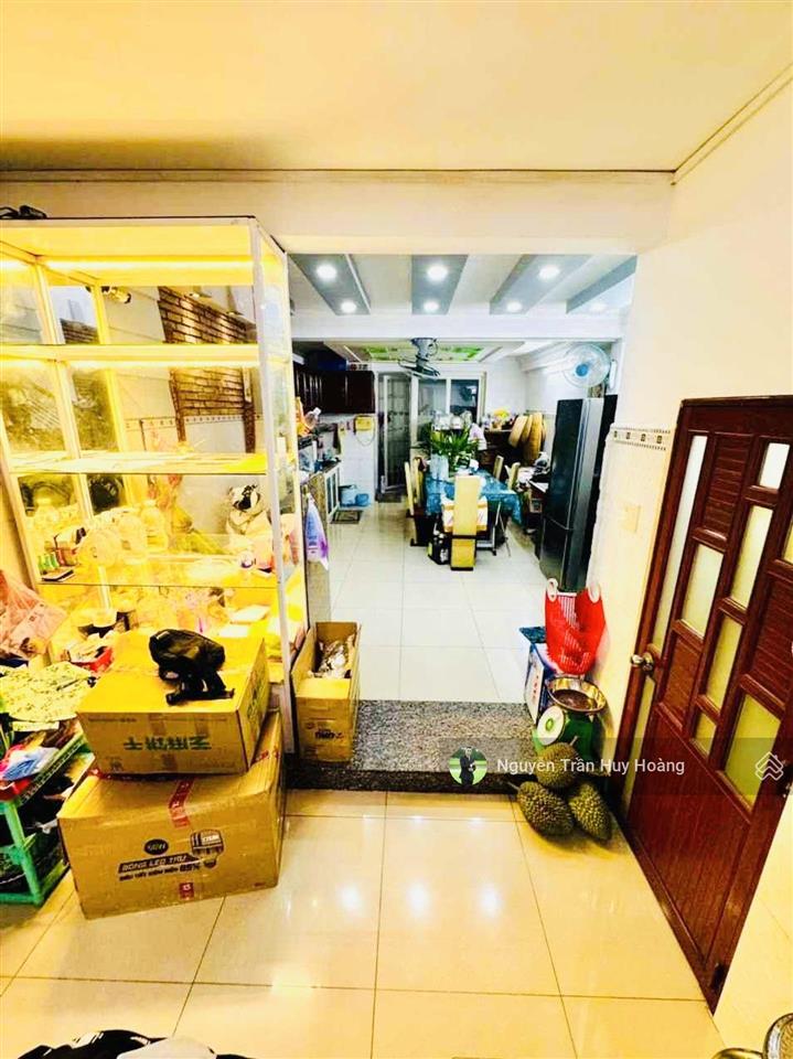 Mặt tiền đỗ bí 4 tầng kiên cố 4.1x19m quận tân phú giá chỉ 10.x tỷ