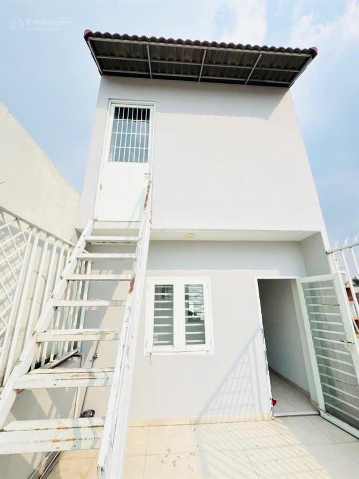Mặt tiền lạc long quân, tân bình  4.2x24m  5 tầng, kd sầm uất  12 tỷ nhỉnh