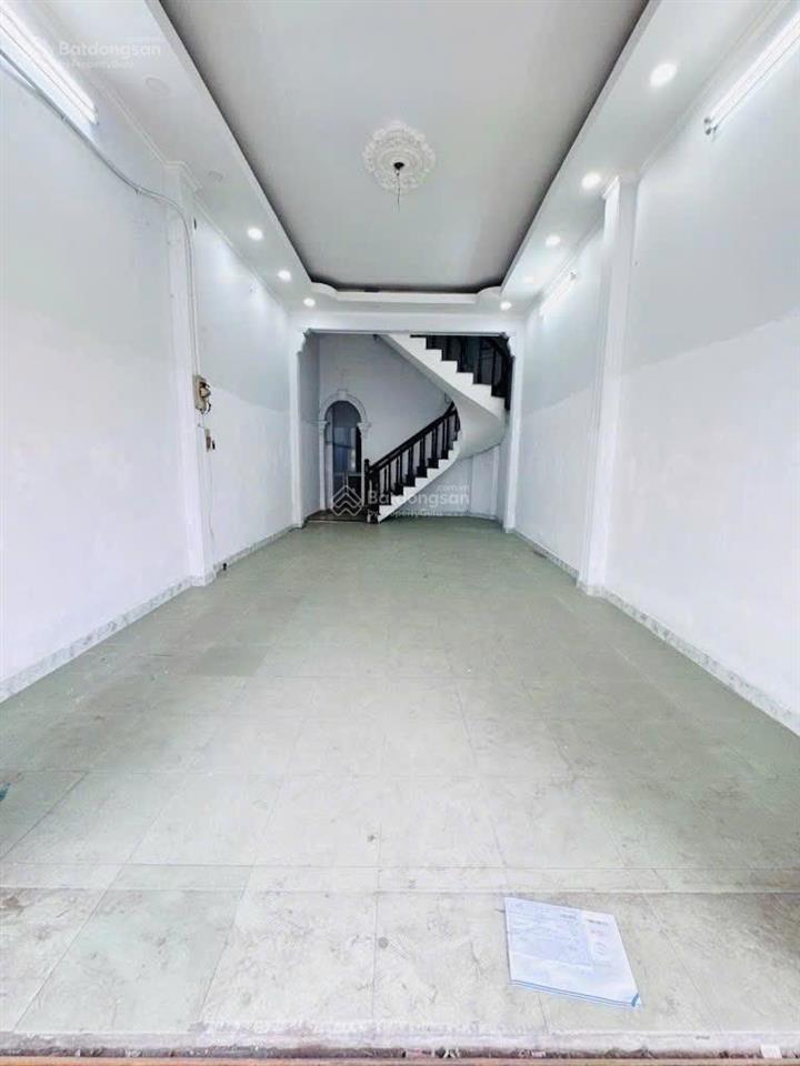 Mặt tiền lạc long quân, tân bình  4.2x24m  5 tầng, kd sầm uất  12 tỷ nhỉnh