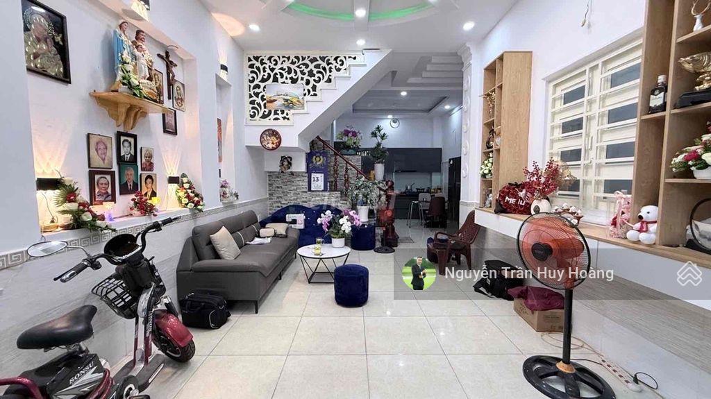 5x12  chỉ 6,2 tỷ  mặt tiền kinh doanh, đường nhựa 12m, quận tân phú