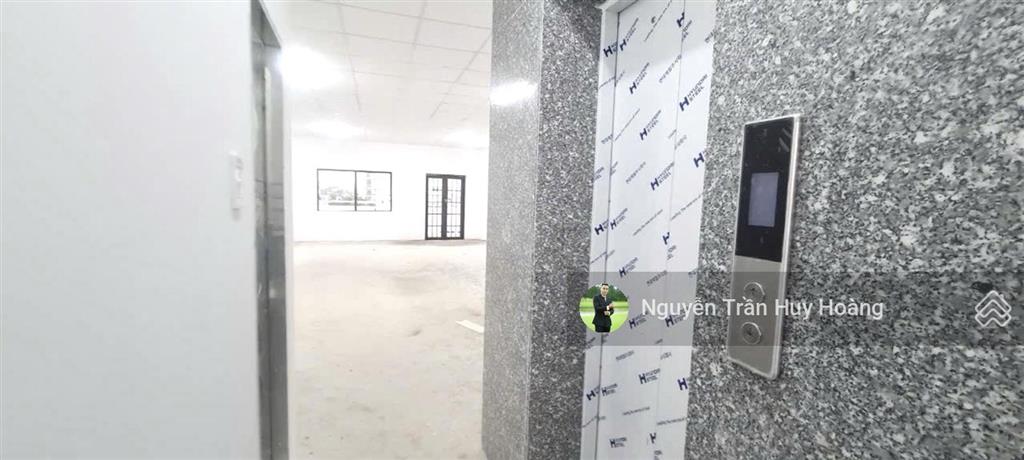 Tòa nhà 6 tầng thang máy  mặt tiền kinh doanh tân kỳ tân quý  chỉ 18. x tỷ