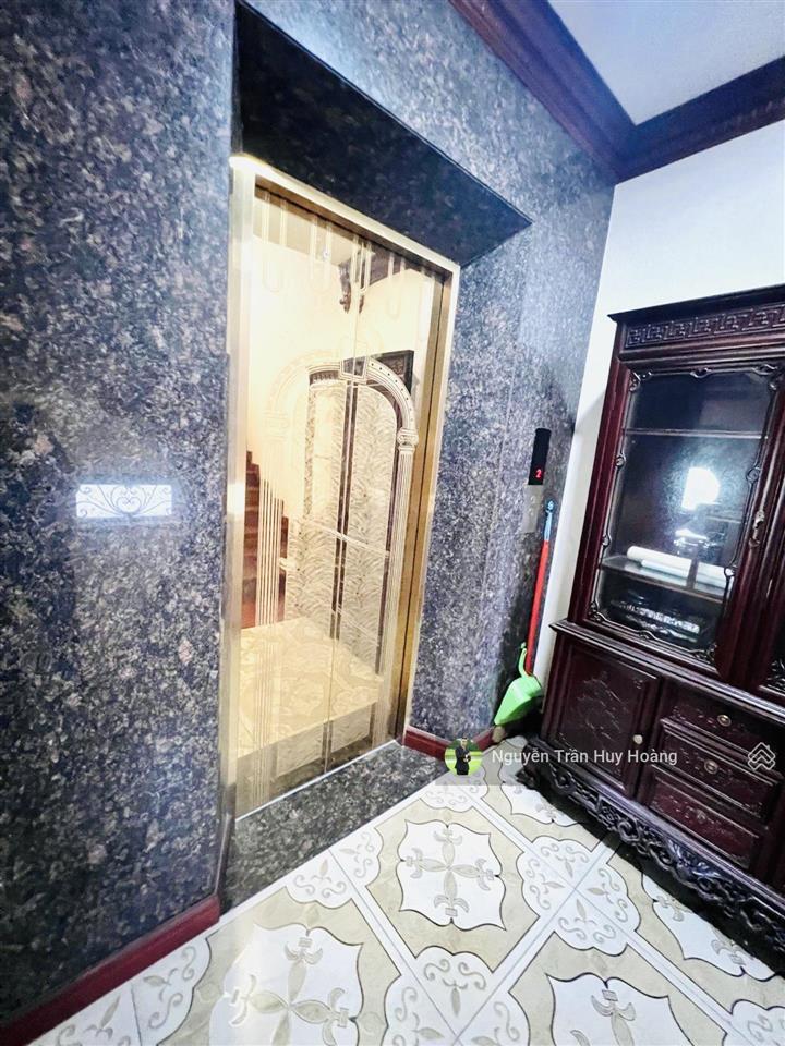 Dinh thự châu âu đẳng cấp, nhà 20x31m  4 tầng  hầm siêu xe  giá 51 tỷ nhỉnh, khu dân cư vĩnh lộc