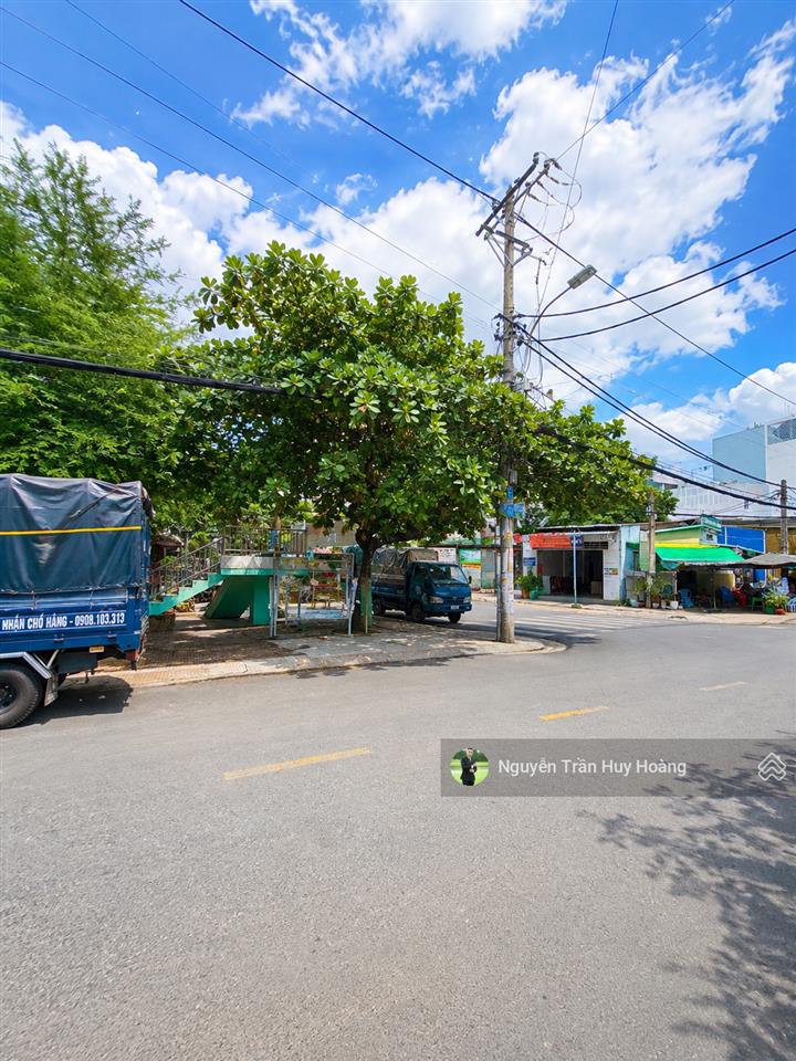 Mặt tiền view công viên  5 x 12  7 tỷ nhỉnh, sát âu cơ, lạc long quân, hoàng xuân nhị, tân phú