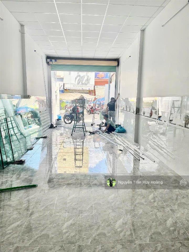 Mặt tiền kinh doanh sầm uất ngay tân hương nhà 4x17m nhỉnh 10 tỷ