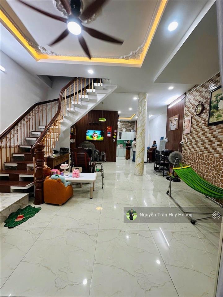 Ngang 5 x 13  chỉ 5,8 tỷ  đường tân quý  hẻm xe hơi, tân phú