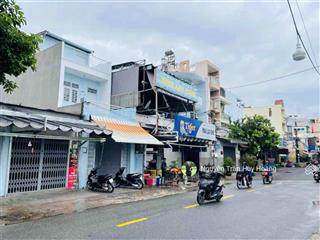 Mặt tiền view sông hồ  kinh doanh sầm uất  3 tầng btct  4x20m  chỉ 7.x tỷ