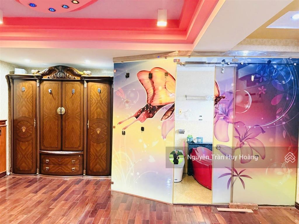 Tân phú  biệt thự mặt tiền  200m  ngang 7m  4 tầng  giá 26 tỷ