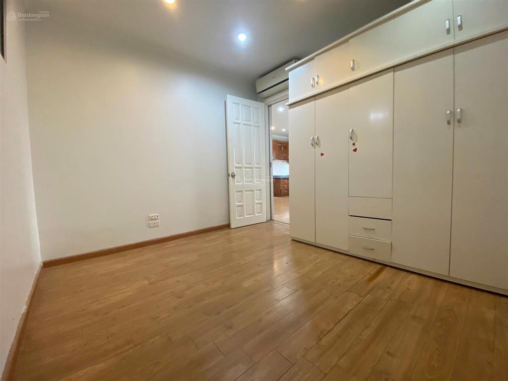 Bán căn hộ toà ct13 ciputra, mặt đường võ chí công 67m², 2pn. view đẹp, thoáng. giá bán 5,85 tỷ
