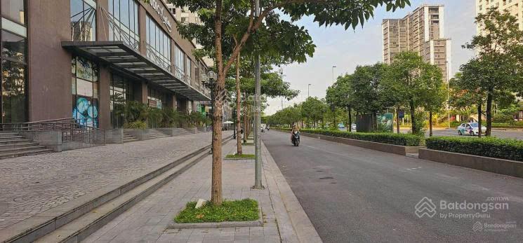 Cho thuê shophouse udic westlake mặt phố võ chí công 300m2. đã hoàn thiện. đối diện lotte tây hồ.