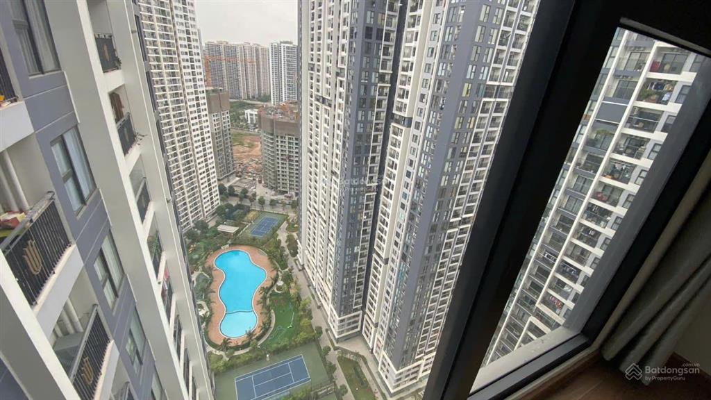Cho thuê căn hộ 2 ngủ + tòa i3  giá 12tr miễn phí dịch vụ imperia vinhomes smart city