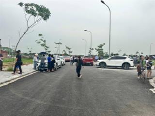 Duy nhất đấu giá mễ sởview hồphân lô vỉa hèoto tránhgần chợ mễ và con đường di sản phố hiến4,x