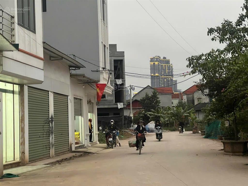 Hiếmđấu giá xuân quanoto tránhmặt tiền rộng 9mgiáp ecopark và bát tràng,vành đai 3,57,x tỷ