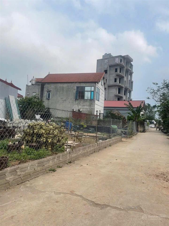 Lô góc liên nghĩa gần khu đấu giá, gần sân bóng pvf và vành đai 4 giá chỉ nhỉnh 3 tỷ