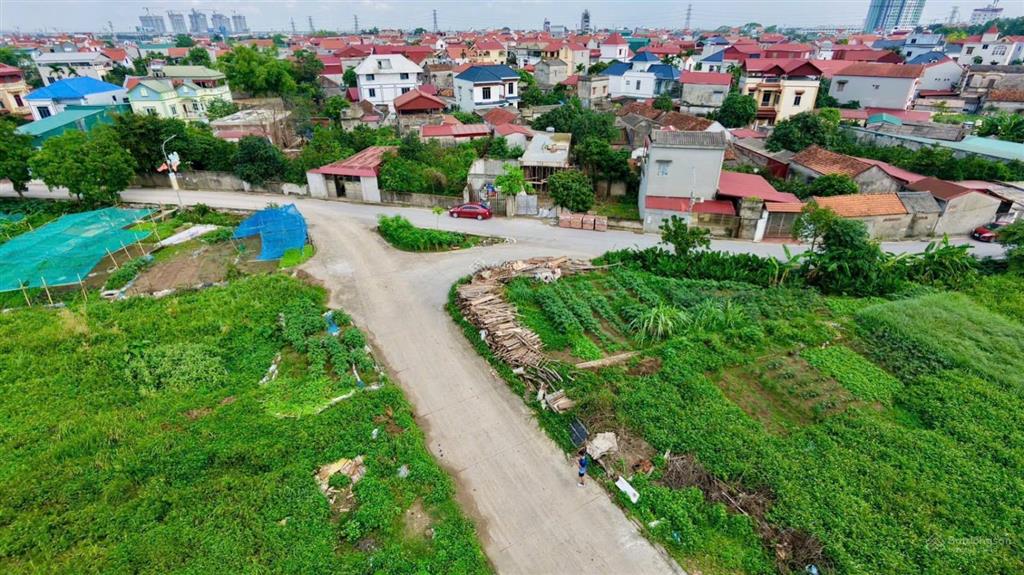 Bán gấp đất cửu cao đối diện khu đất dịch vụ liền kề, view ecopark oto tránh thoáng mát giá tốt