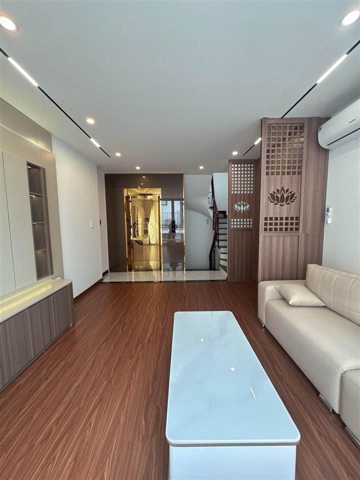 BÁN NHÀ VIỆT HƯNG 35M2- 7 TẦNG THANG MÁY- Ô TÔ TRÁNH ĐỖ- 13.x Tỷ