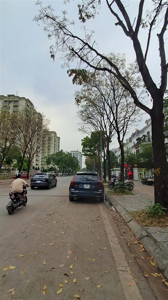 BÁN ĐẤT SÀI ĐỒNG 90M2- MT 6M- MẶT PHỐ, KINH DOANH- 15 TỶ