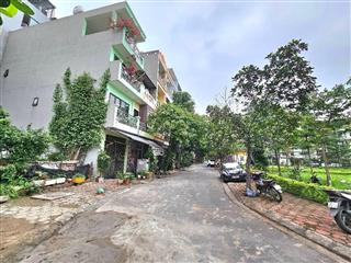 BÁN ĐẤT VIỆT HƯNG 40M2- VỈA HÈ, Ô TÔ TRÁNH ĐỖ, VIEW CÔNG VIÊN- 1X TỶ