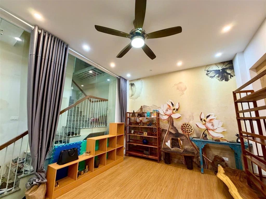 BÁN NHÀ VIỆT HƯNG 75M2- 5 Tầng THANG MÁY- VỈA HÈ, Ô TÔ TRÁNH ĐỖ- 25.x Tỷ