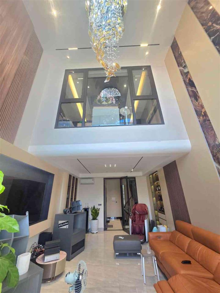 BÁN NHÀ NGỌC THỤY 60M2, 7 TẦNG THANG MÁY, GARA Ô TÔ, NỘI THẤT XỊN- 23.6 TỶ