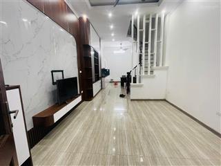 Bán đất tặng nhà 3 tầng lô góc mặt phố quang trung, hà đông, 40 tỷ, 95m2, 5pn, 3wc, pháp lý đầy đủ