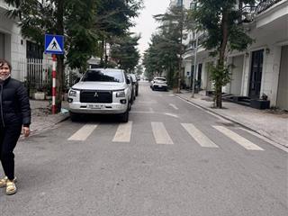 Hàng hiếm tại phúc la,luxyry, kiến hưng, hà đông, hà nội 68m,5 tầng, thang máy biệt thự 4pn + 5wc