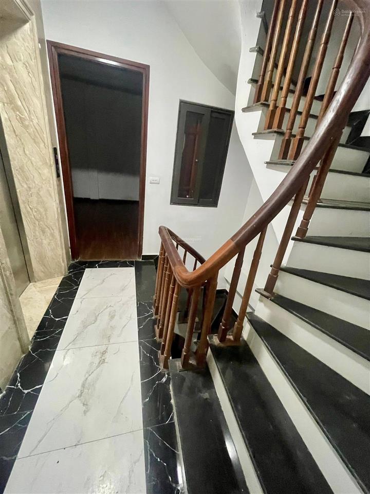 Nhà mặt phố hoàng mai, giá cực chất 24,9 tỷ, 64m2, 5 tầng, thang máy, kinh doanh 7pn, 7wc, 5 tầng