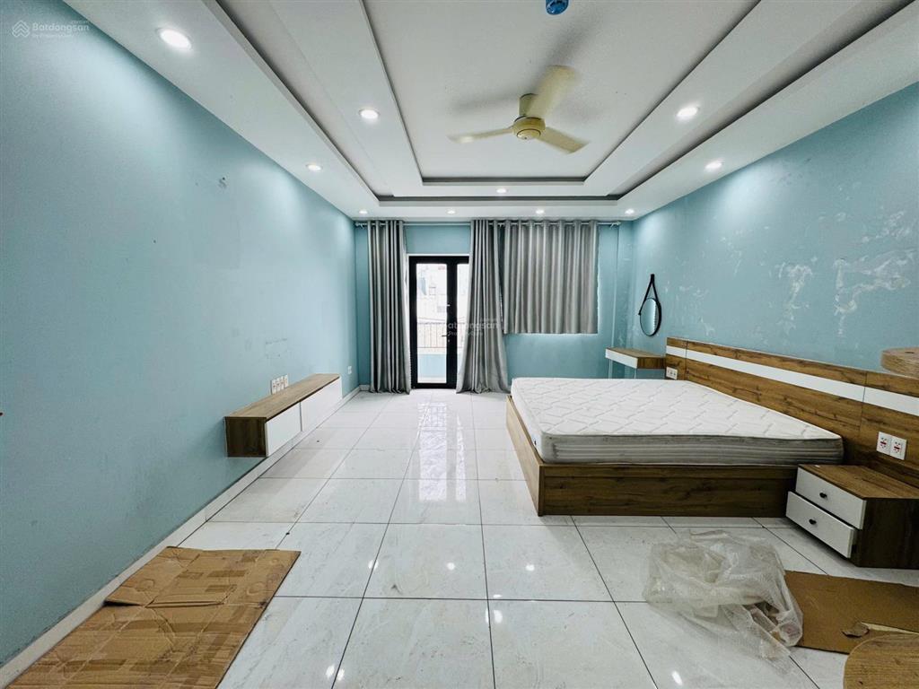 Cho thuê nhà hẻm xe tải đường 26/3, quận bình tân  6 tầng (thang máy)