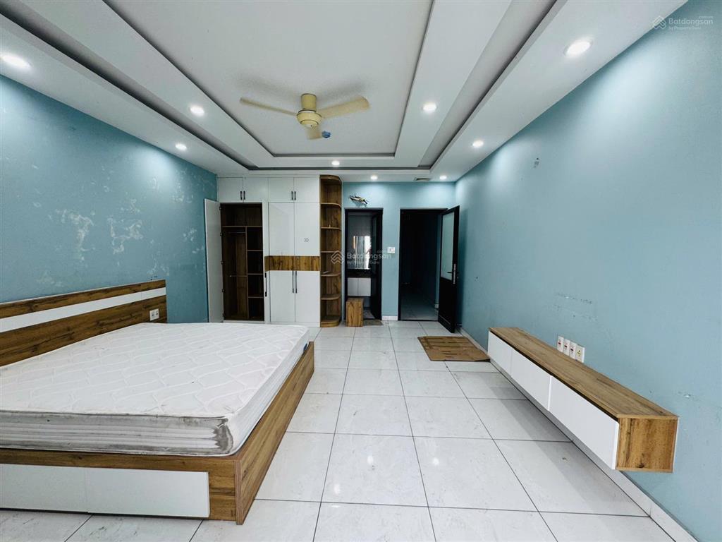 Cho thuê nhà hẻm xe tải đường 26/3, quận bình tân  6 tầng (thang máy)