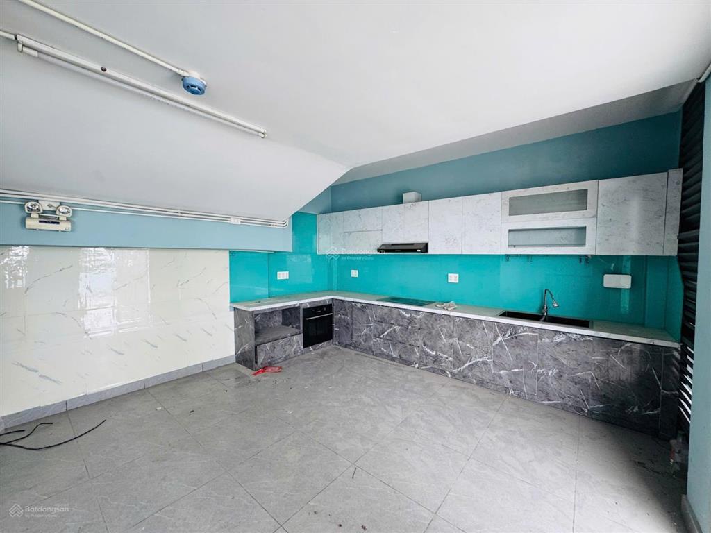 Cho thuê nhà hẻm xe tải đường 26/3, quận bình tân  6 tầng (thang máy)