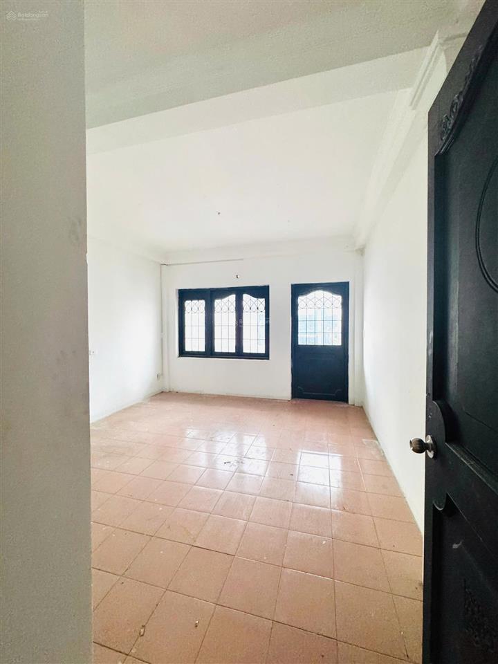 Cho thuê nhà mt 190 hai bà trưng, quận 1