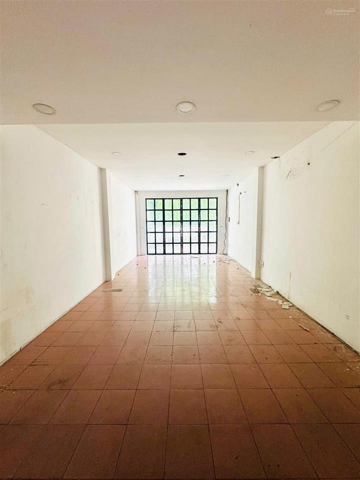 Cho thuê nhà mt 190 hai bà trưng, quận 1