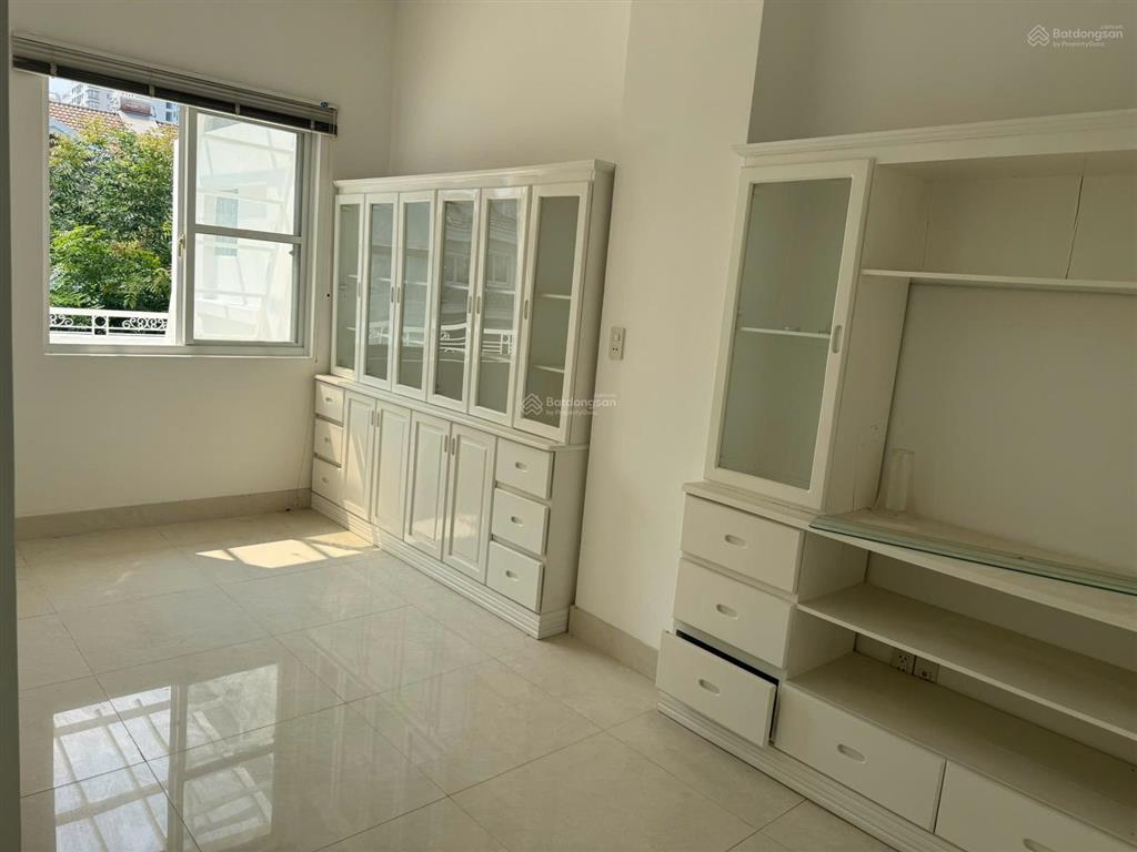 Biệt thự mỹ thái cho thuê nội thất cơ bản hay full đều được