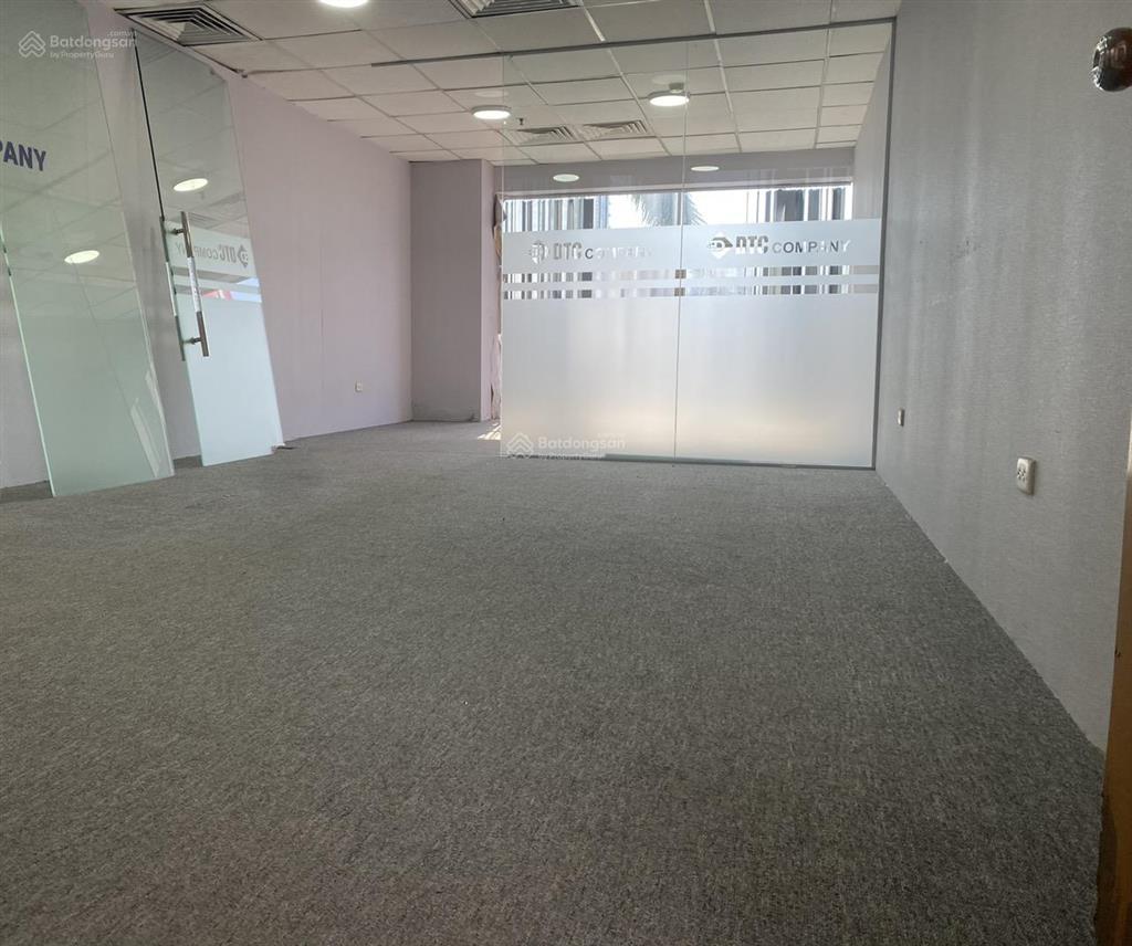 Cho thuê văn phòng 30,40m2 trung tâm phố đào duy anh, giá tốt, nhiều ưu đãi