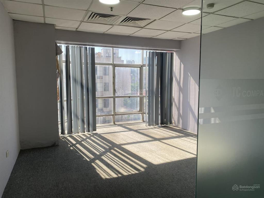 Cho thuê văn phòng 30,40m2 trung tâm phố đào duy anh, giá tốt, nhiều ưu đãi